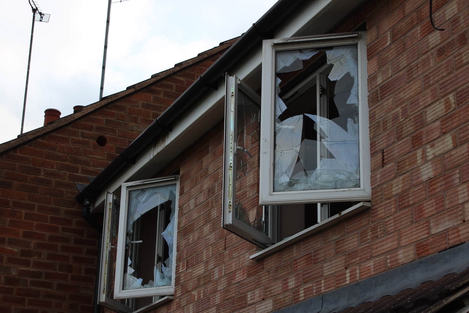 What To Do If Your Window Is Smashed